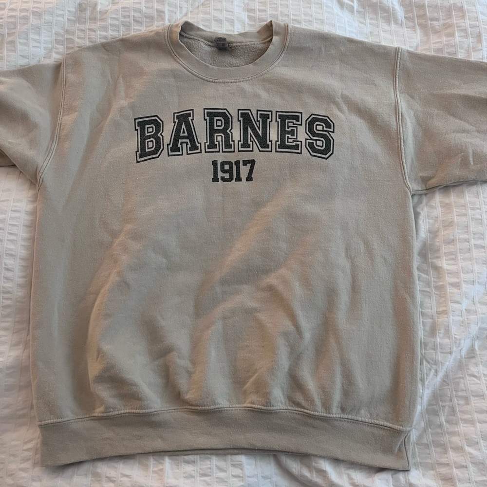 Vintage looking crewneck